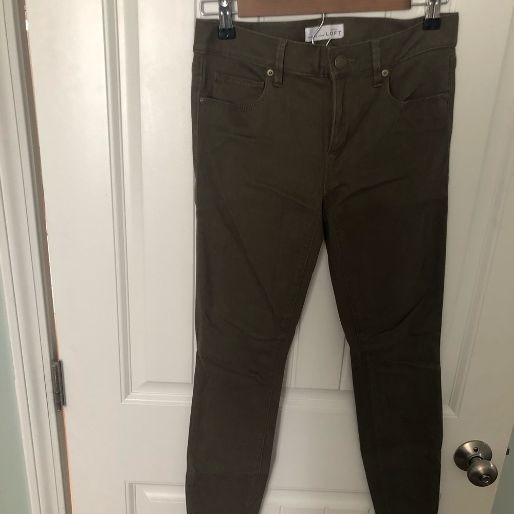 LOFT Hunter Green Modern Legging